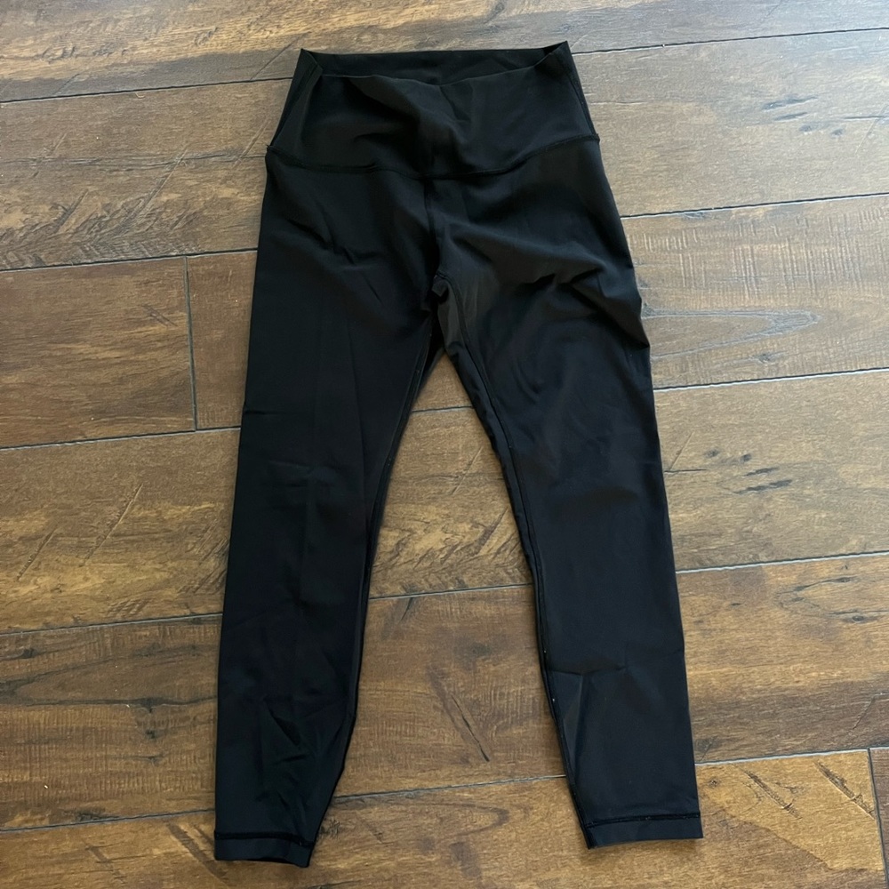 Lululemon Wunder Under leggings